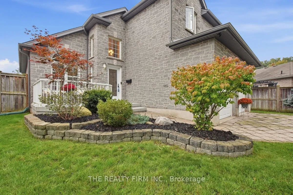 47 Greyrock Crescent — photo 3