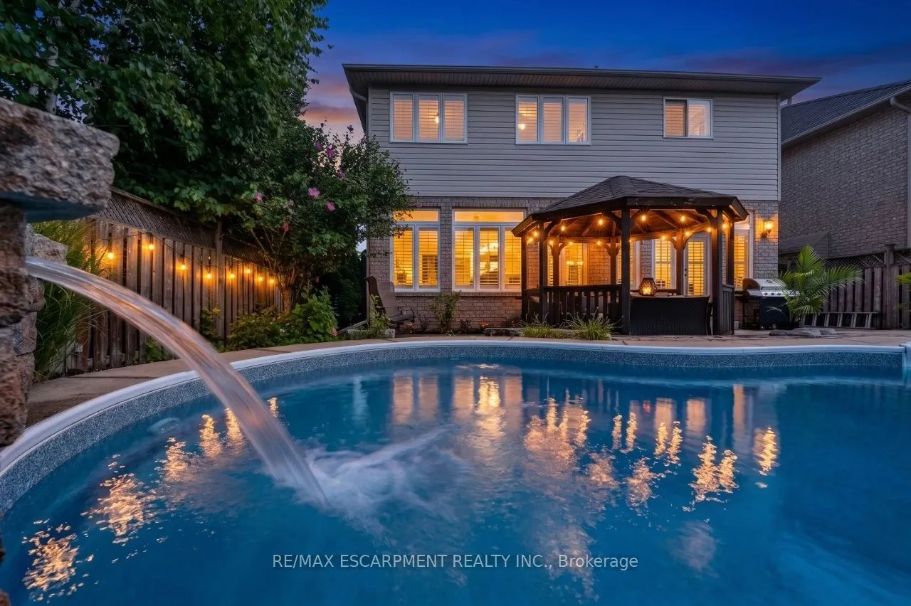 123 Moorland Crescent — photo 3