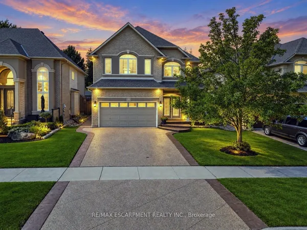 123 Moorland Crescent