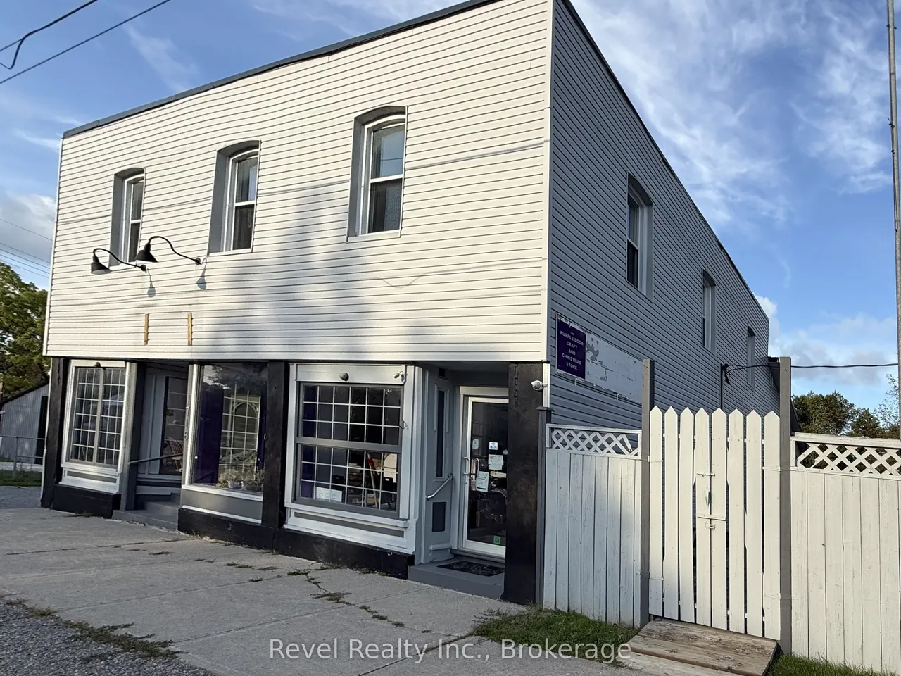 1718 Kirkfield Road — photo 3