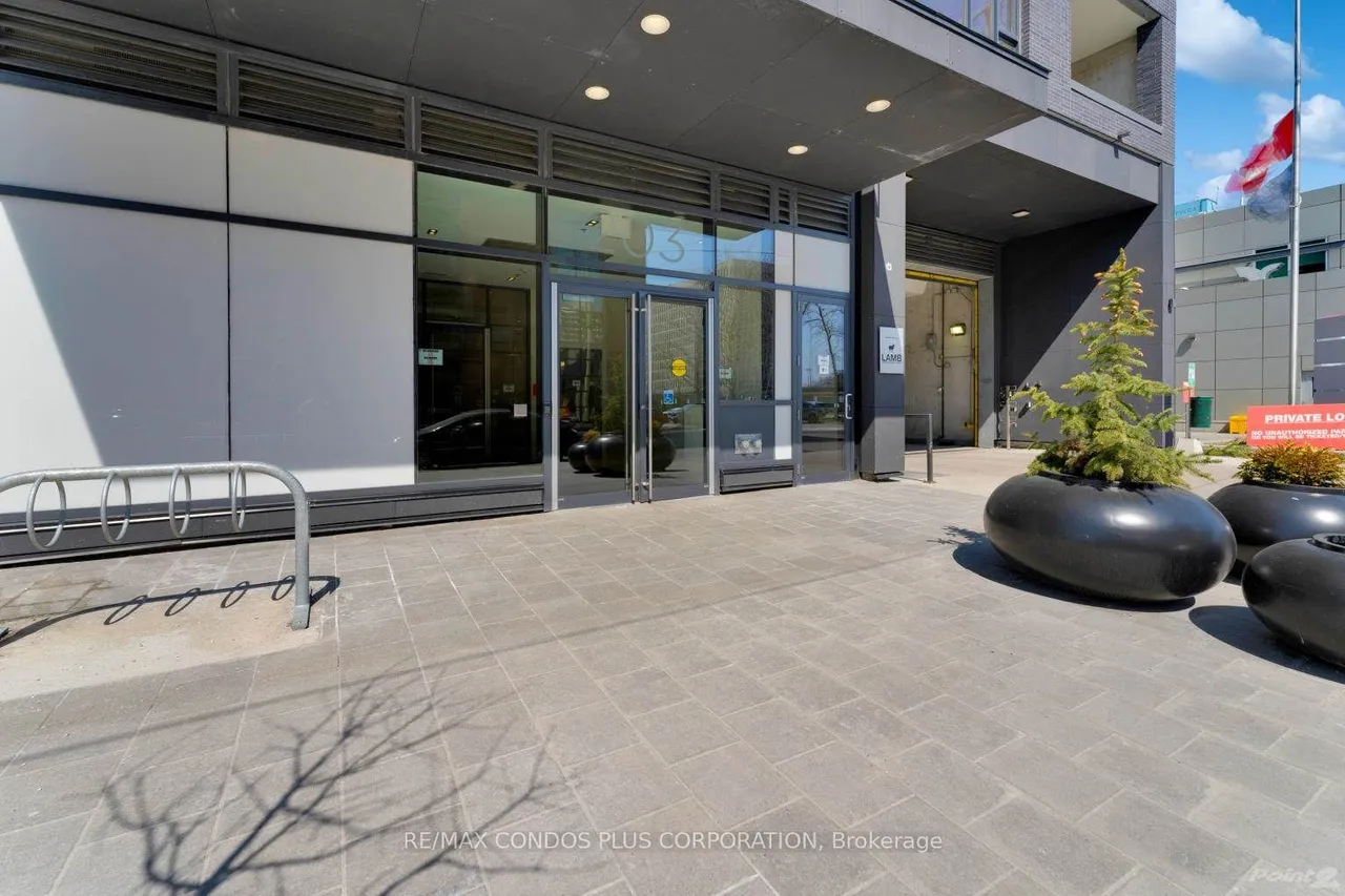203 Catherine Street W — photo 2