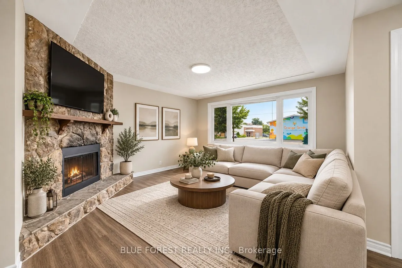 1688 Trafalgar Street — photo 3