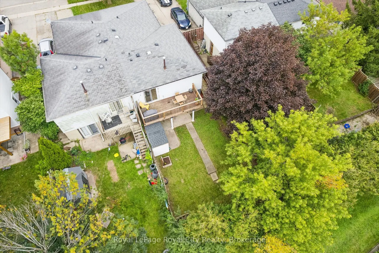 29 Mcilwraith Crescent — photo 41