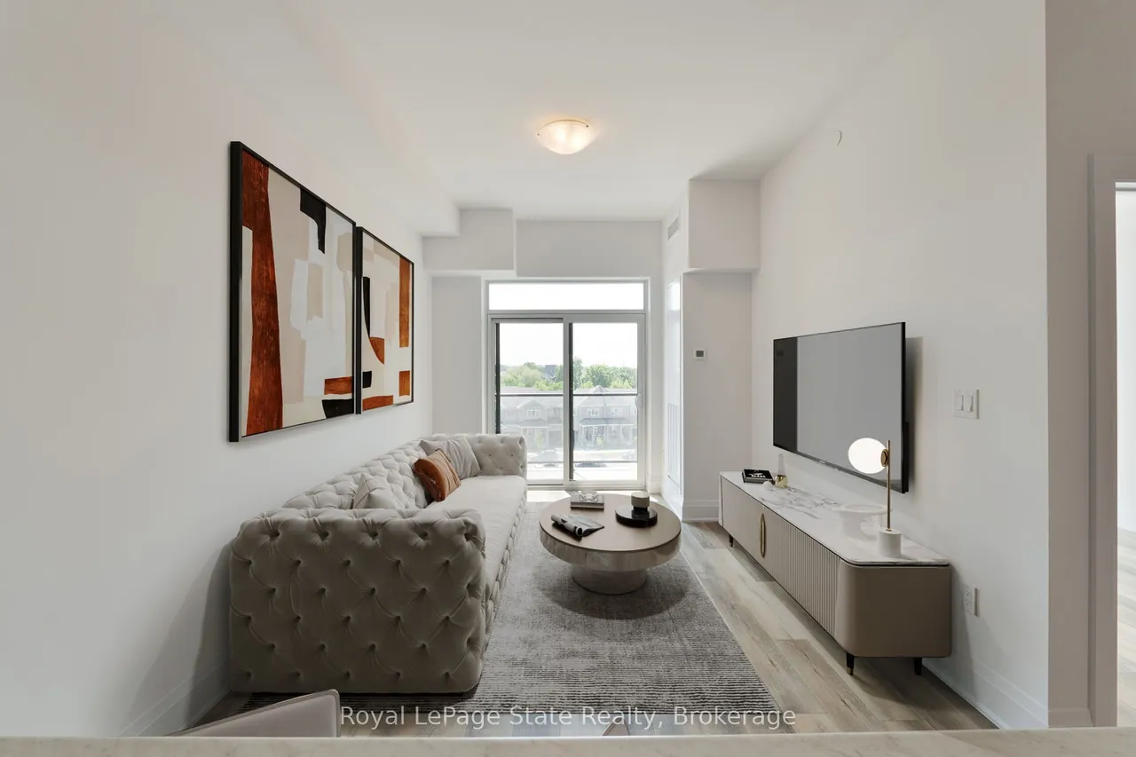 470 Dundas Street E — photo 2