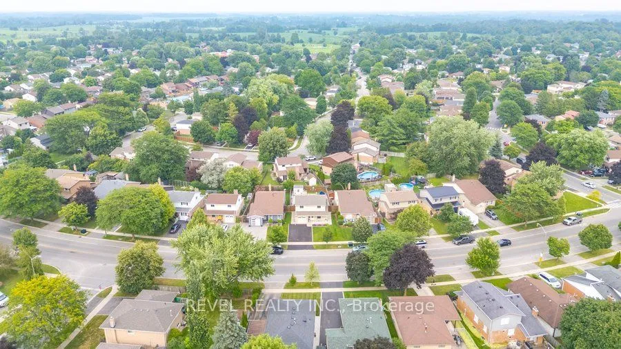 119 Brantwood Park Road — photo 50