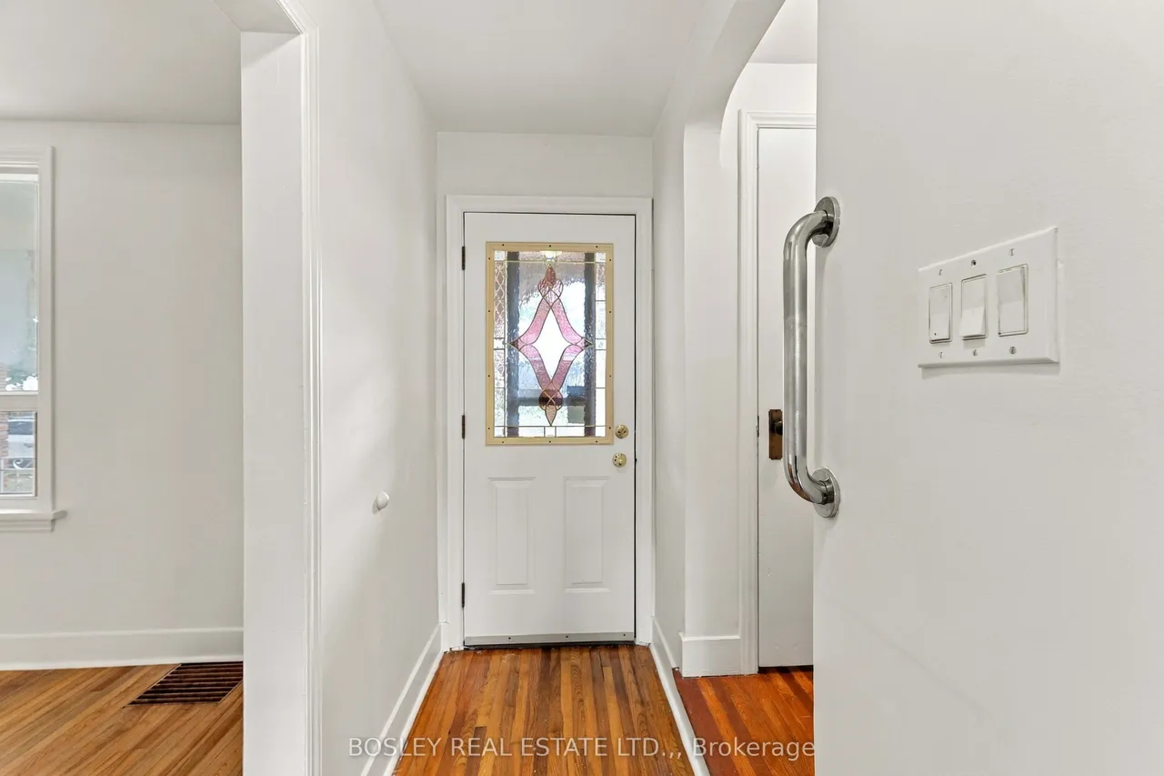 5663 Morse Avenue — photo 3
