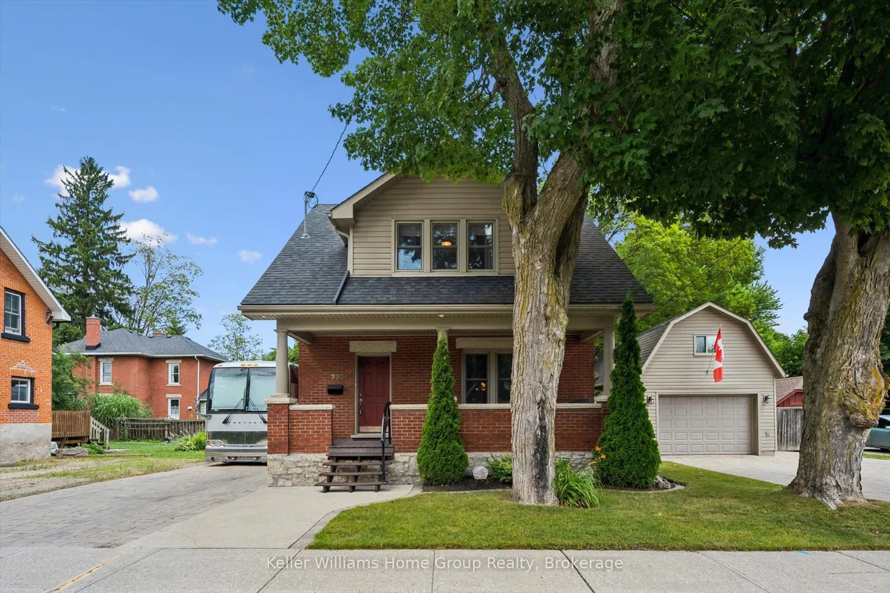 330 Angus Street