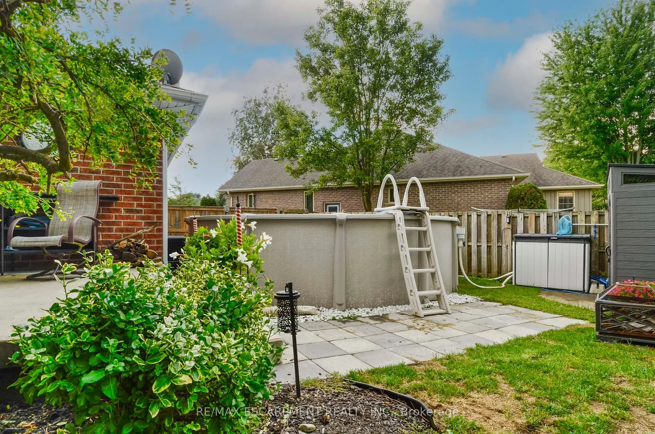 11 Simon Court — photo 3