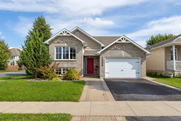 1500 Crimson Crescent