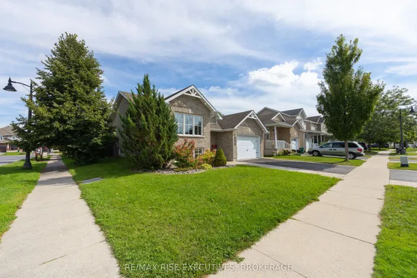 1500 Crimson Crescent — photo 2