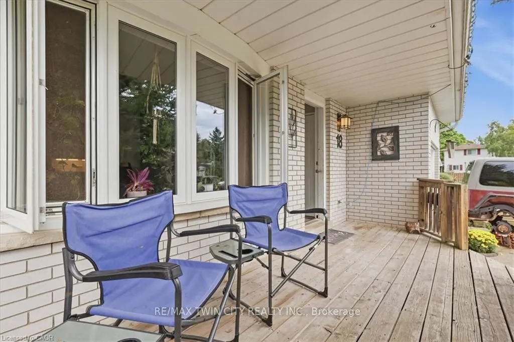 18 Forest Glen Court — photo 3
