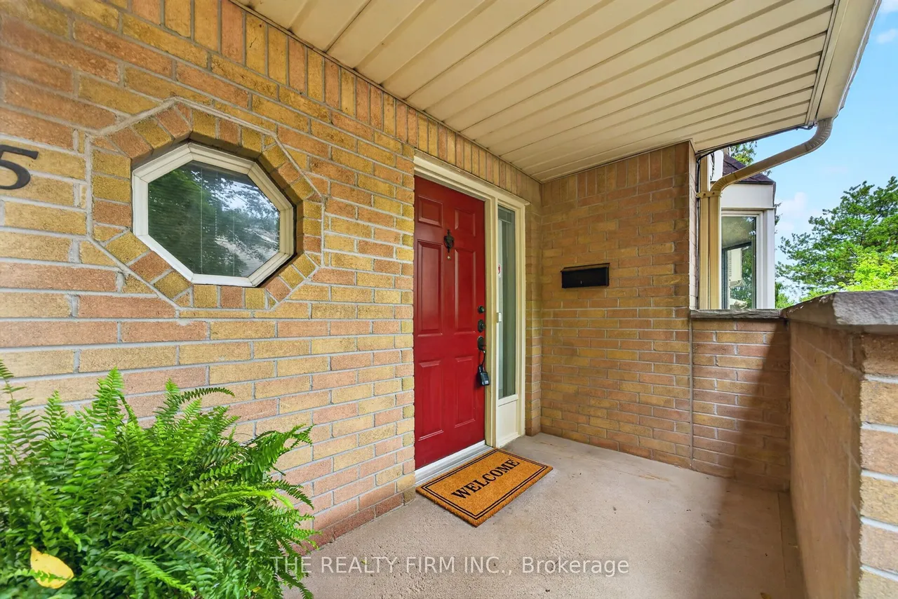 9 Ailsa Place — photo 2