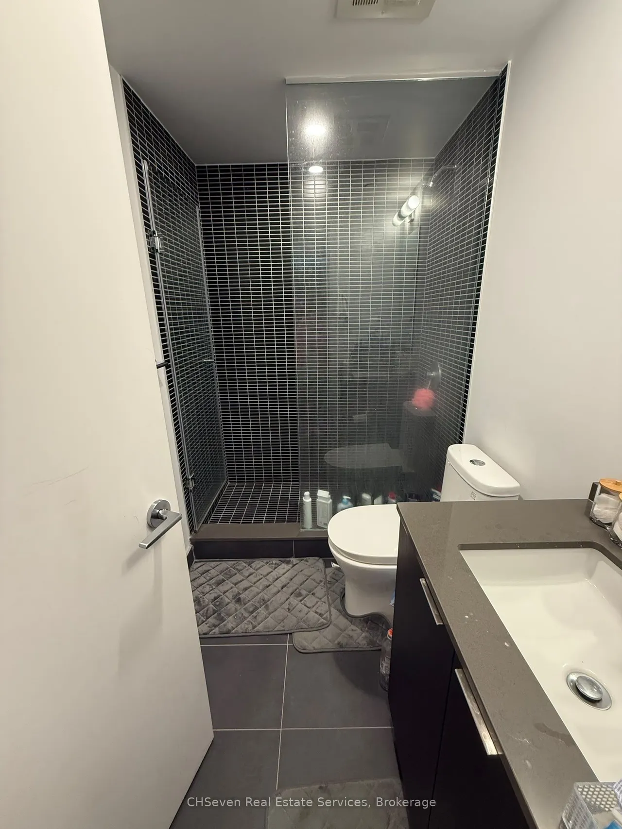 1 Jarvis Street — photo 9