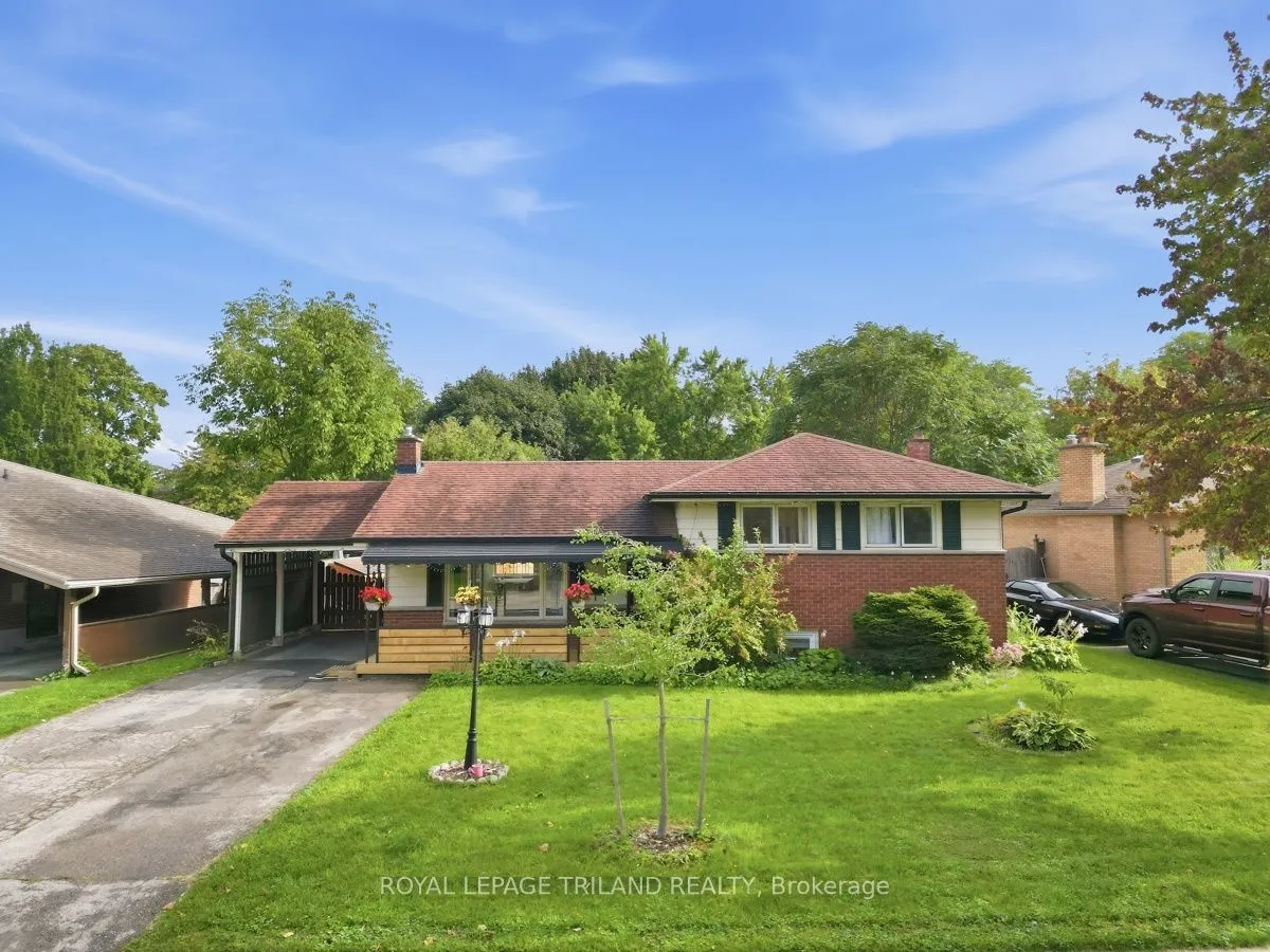 438 Magnolia Crescent
