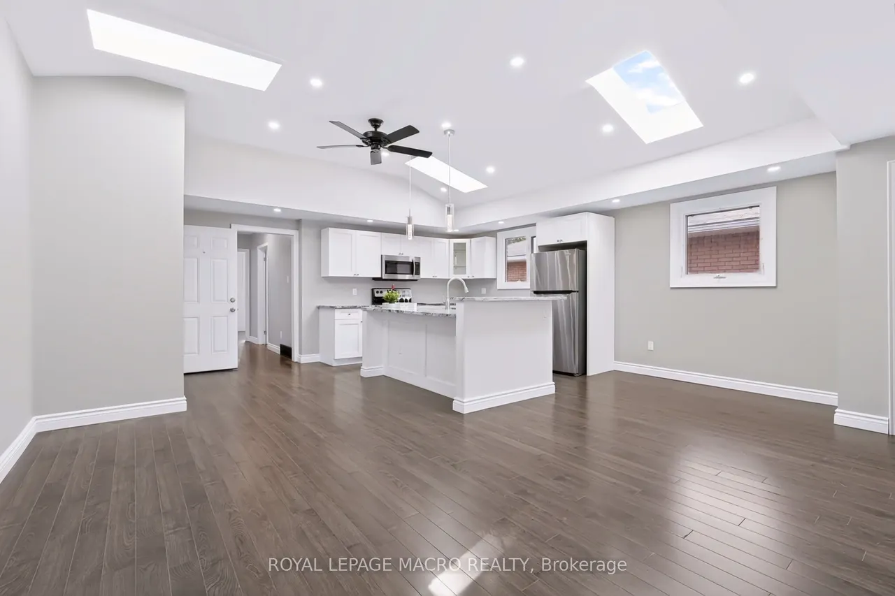 15 Clearwater Drive — photo 3
