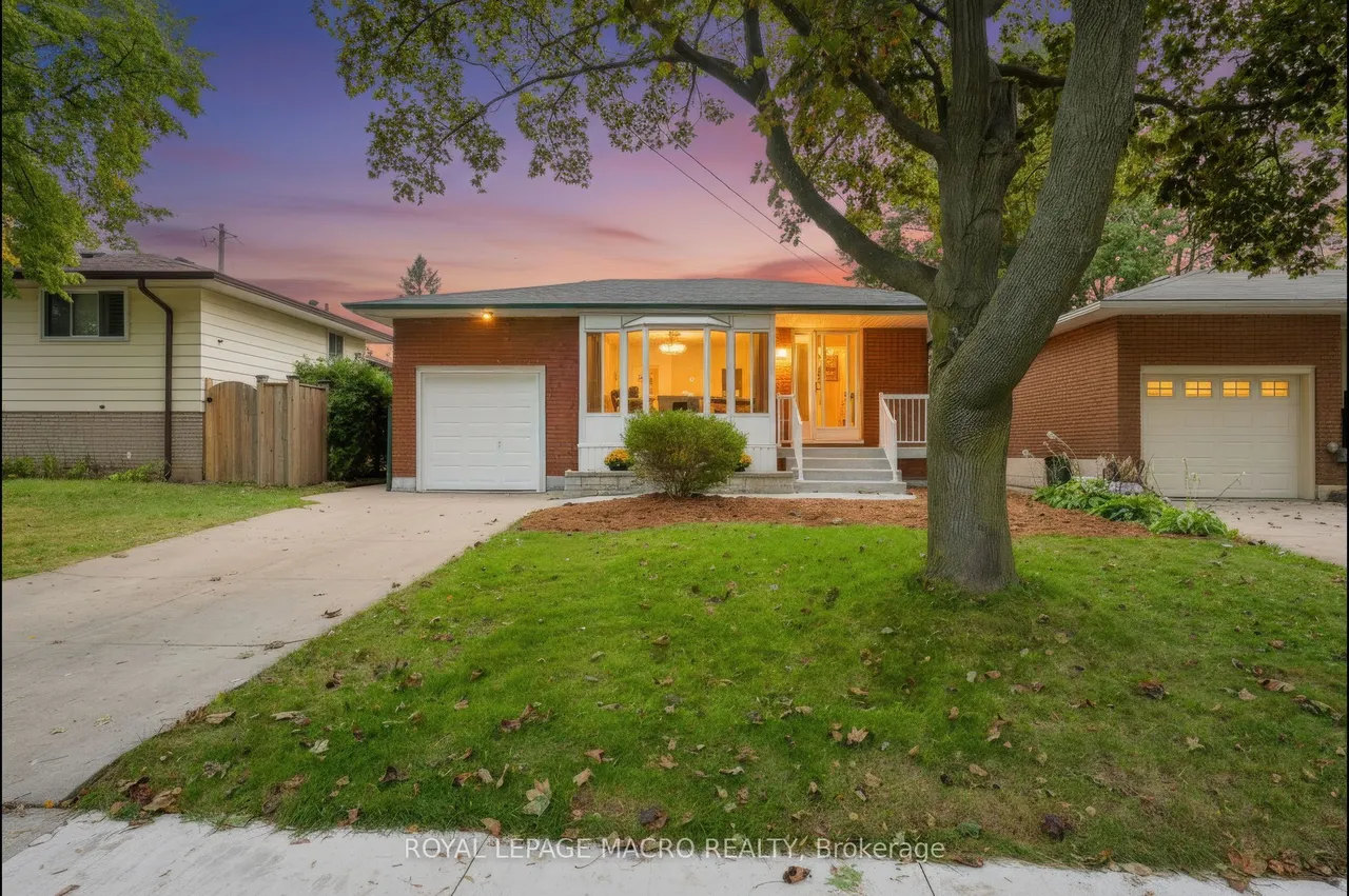 15 Clearwater Drive