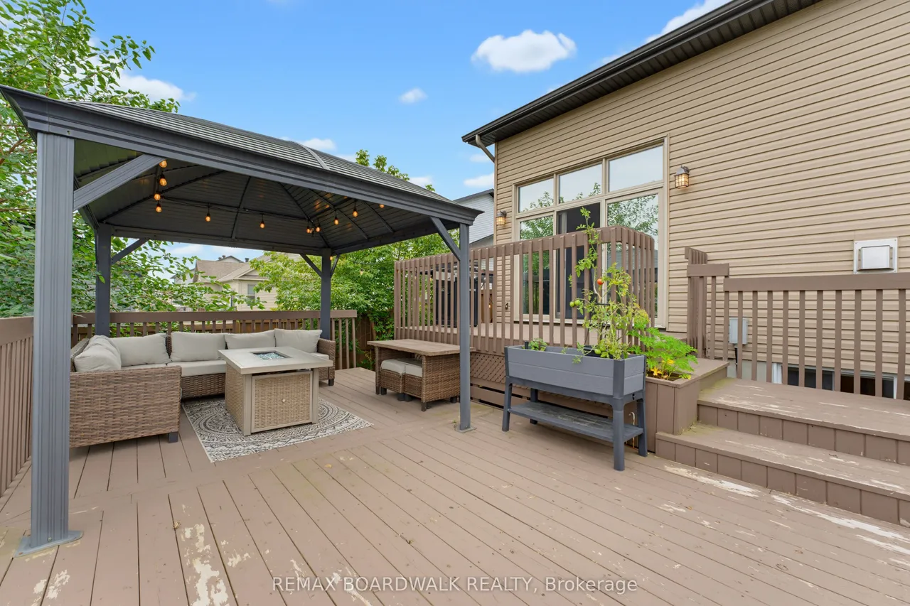 236 Sterling Avenue — photo 42