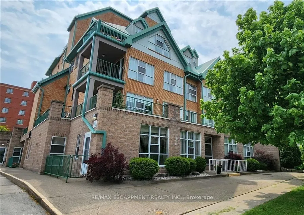 19 Lake Avenue S