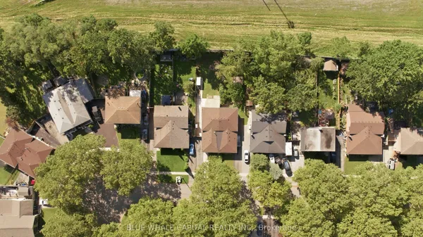 4411 MEADOWVALE Drive — photo 2
