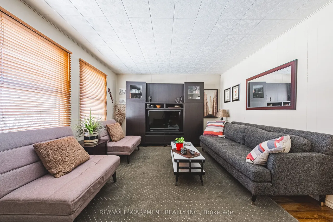 28 Munn Street — photo 3