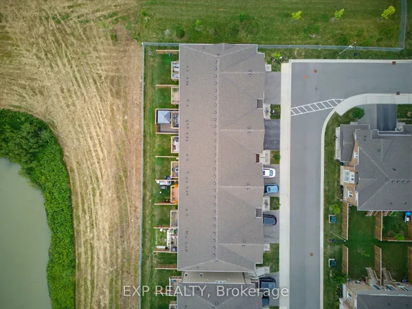 74 Laguna Village Crescent — photo 2