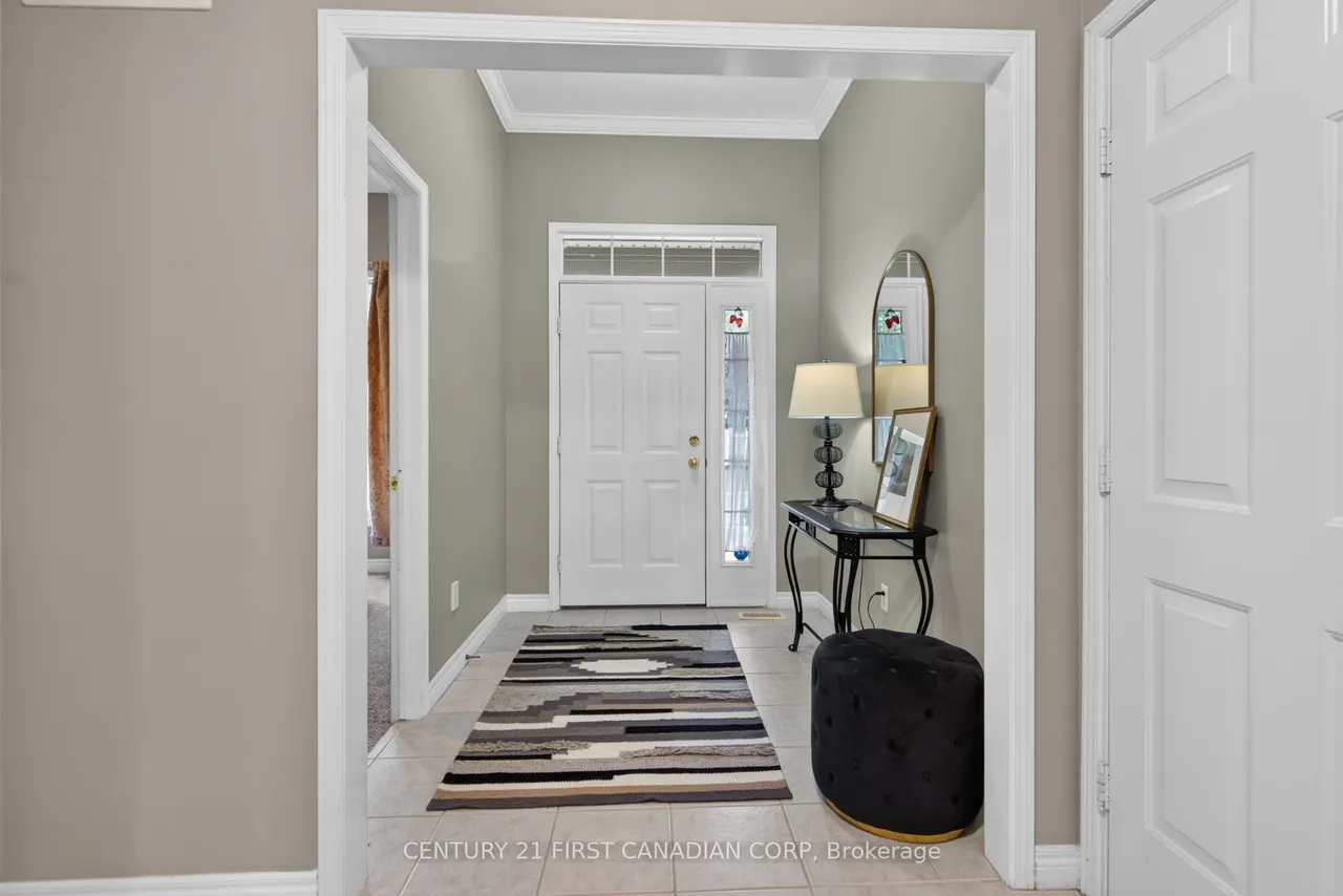 87 Donker Drive — photo 2