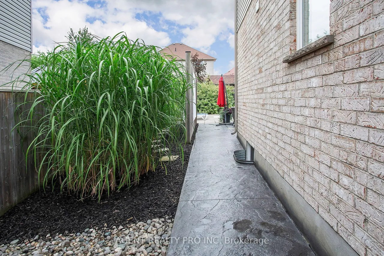 1912 Jubilee Drive — photo 44