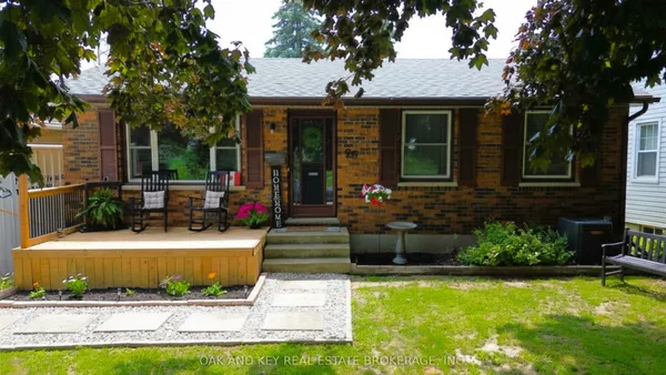 26 Sinclair Avenue — photo 2