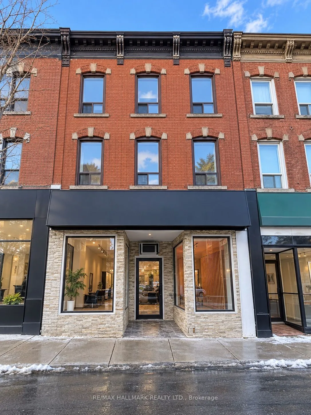 223-225 King Street E