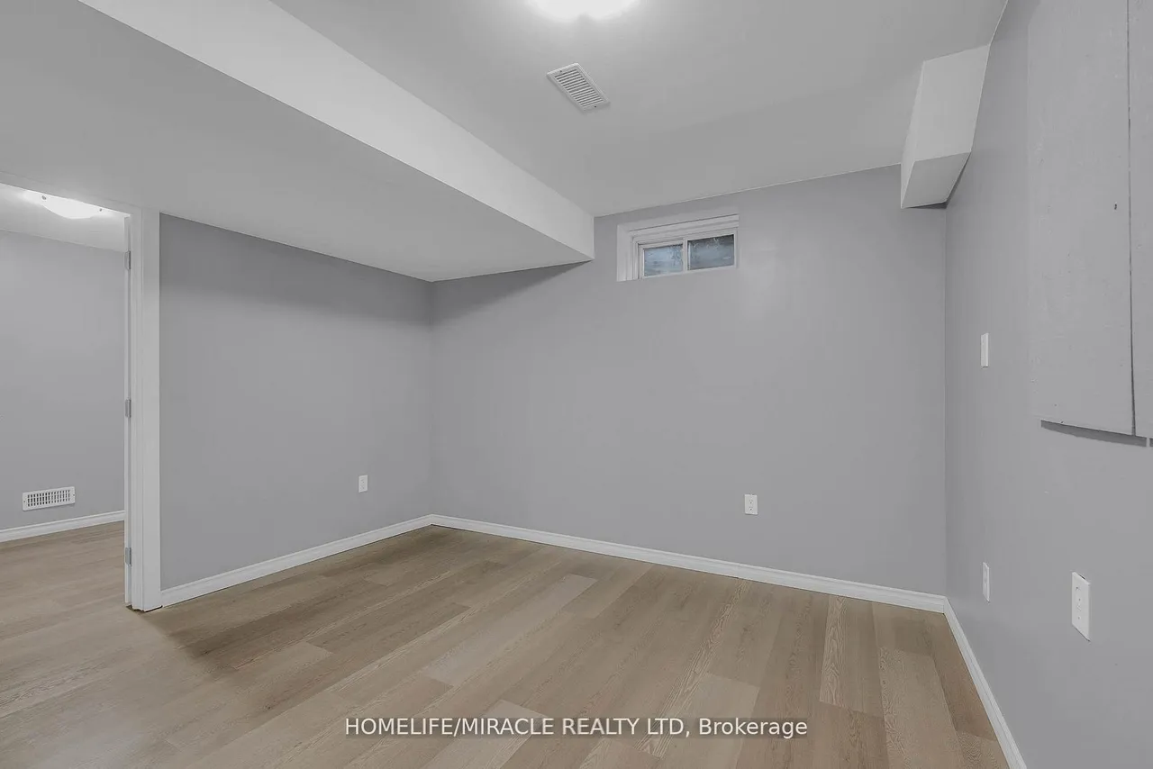 142 Marion Street — photo 23