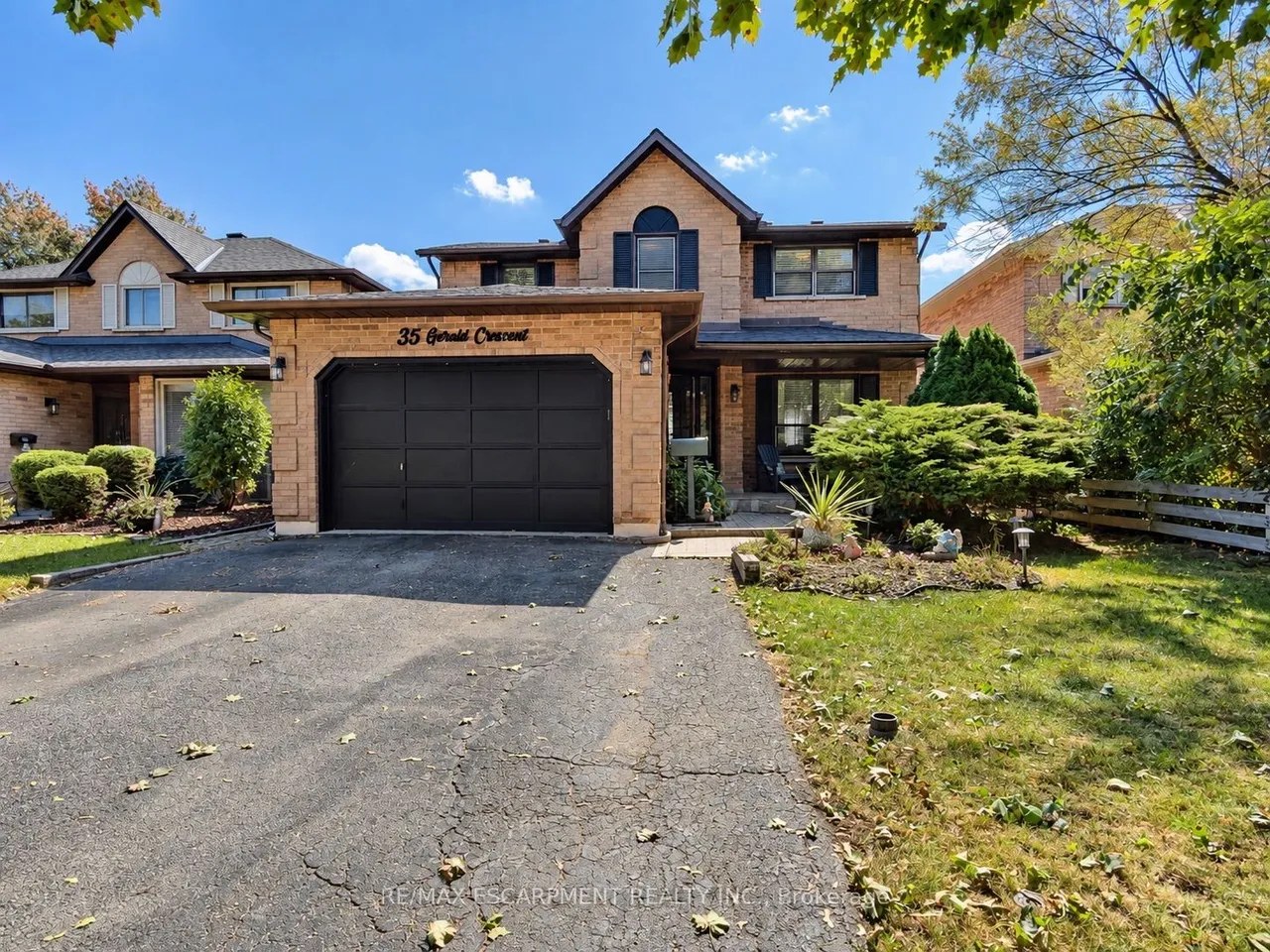 35 Gerald Crescent — photo 3