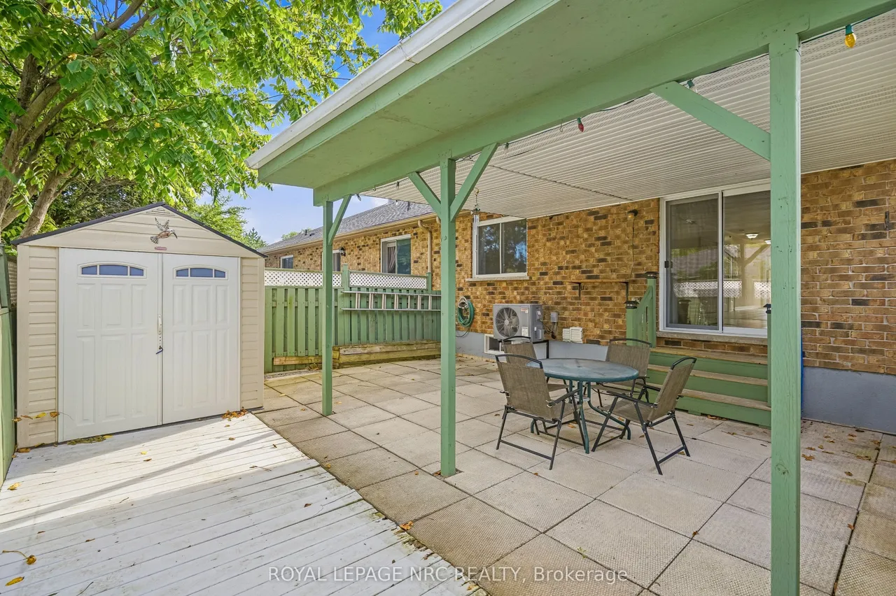 8 Bluegrass Crescent — photo 27