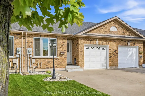 8 Bluegrass Crescent