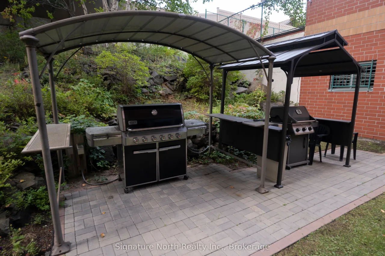 590 Beverly Street, Unit 1402 — photo 31
