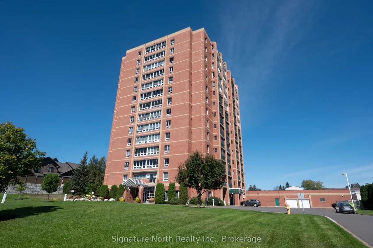 590 Beverly Street, Unit 1402