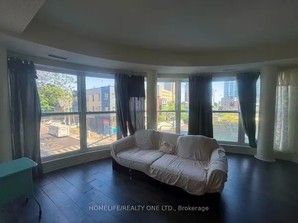 135 James Street S, Unit 314 — photo 2