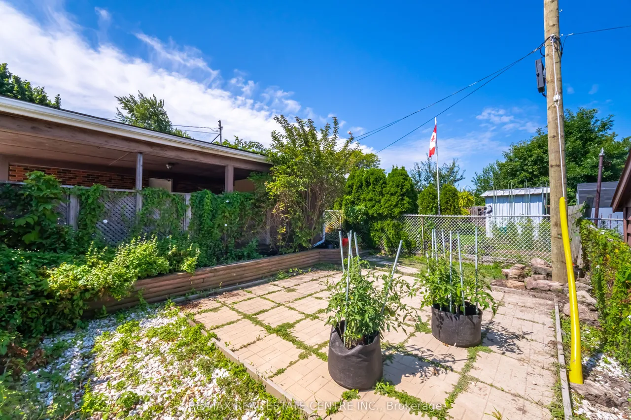 524 East 16th Street — photo 33