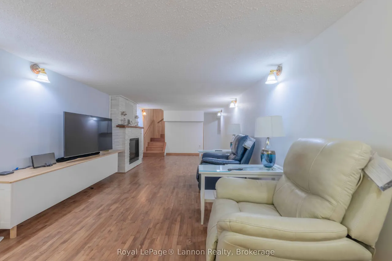 2029 E WALSH Street N — photo 31