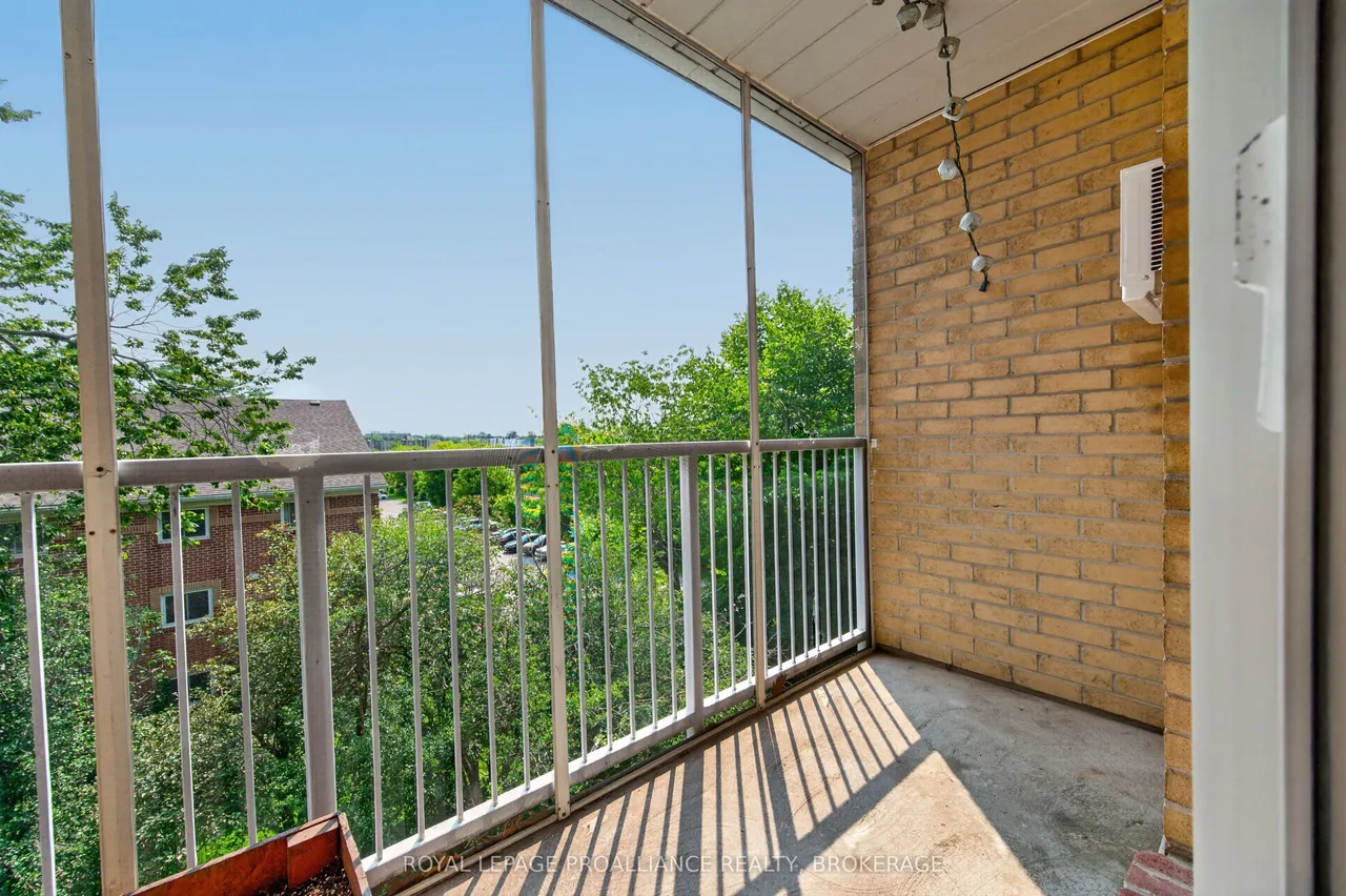 316 Kingsdale Avenue — photo 18