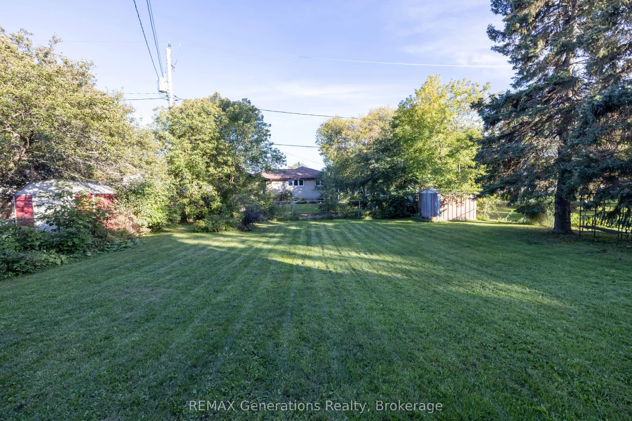 235 Maple Avenue — photo 30