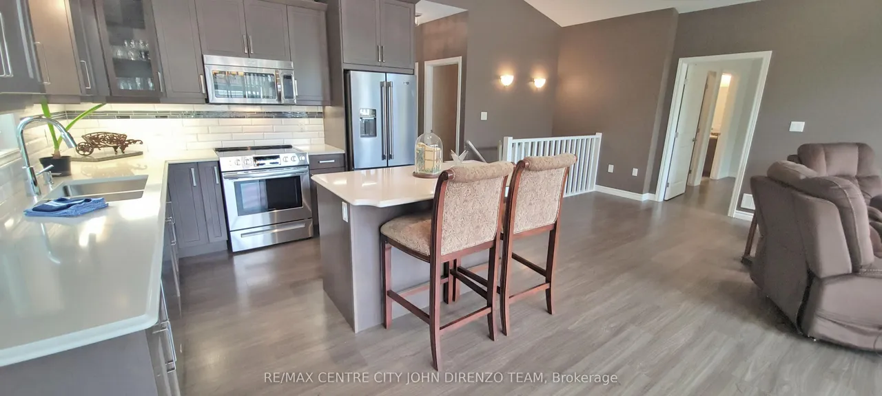 1 Vineden Drive, Unit 11 — photo 3