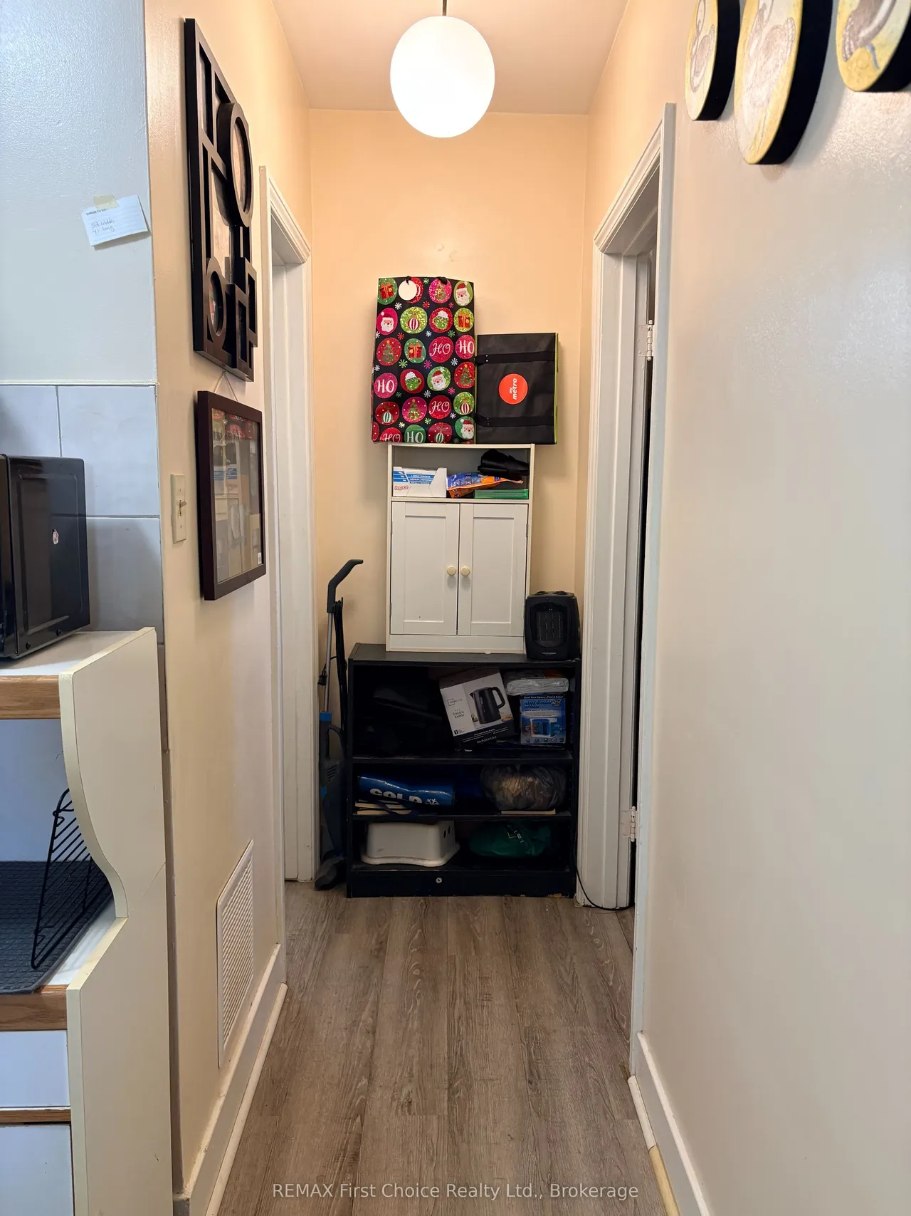 1212 Walsh Street E — photo 12