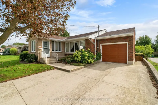 78 Blake Street E