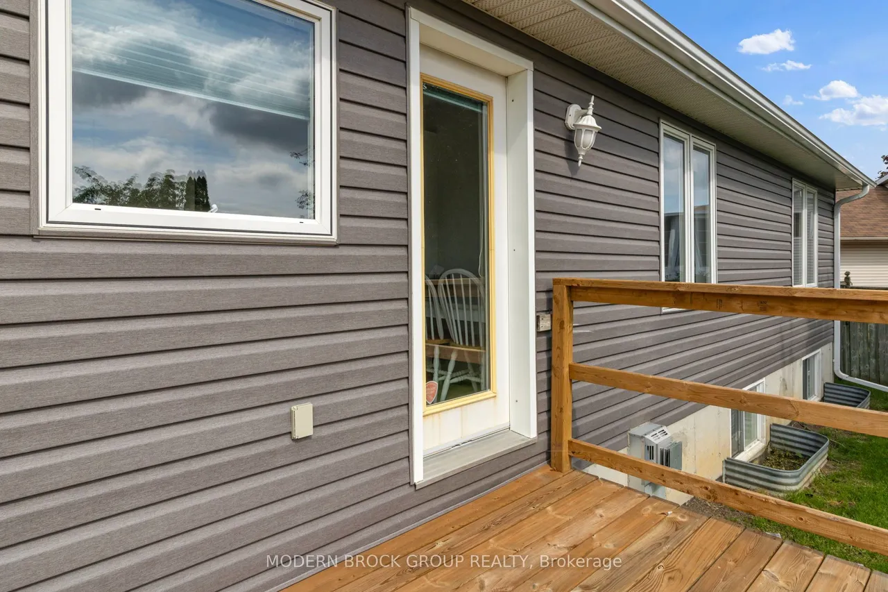 230 Beley Street — photo 3