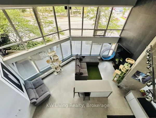 66 Bay Street S, Unit 105 — photo 2