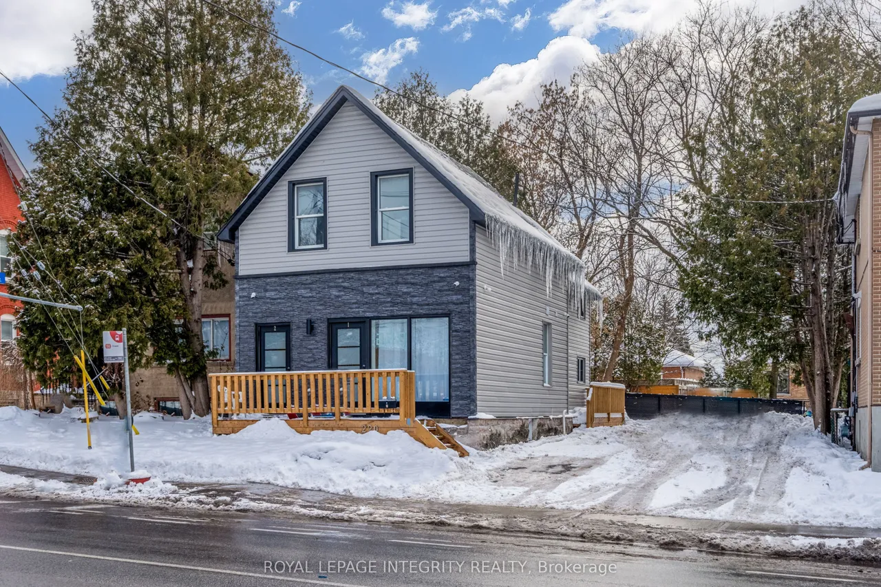 218-220 Mcarthur Avenue — photo 3