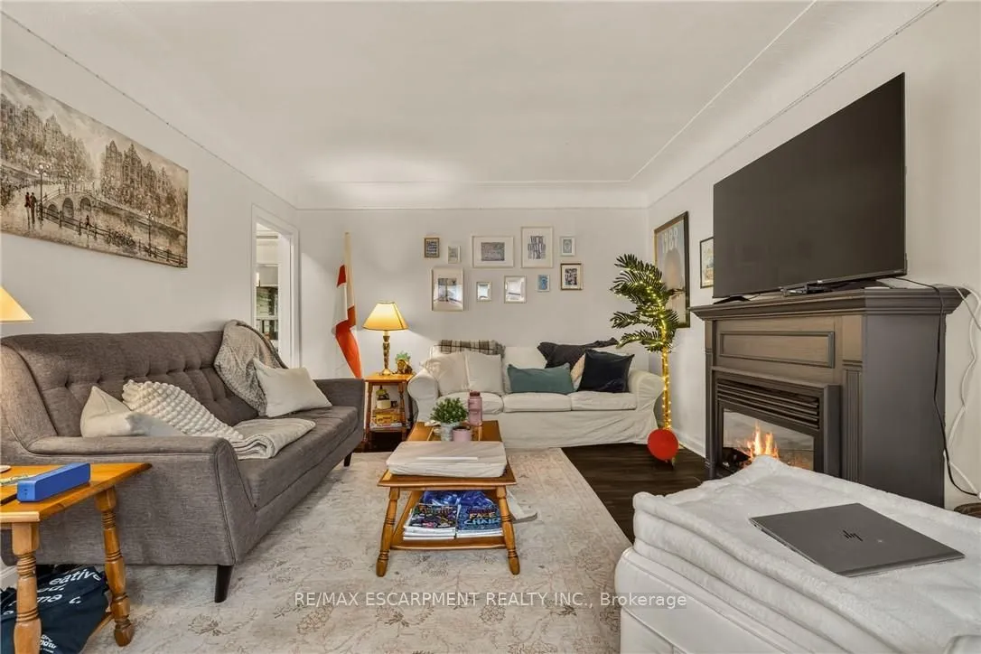 15 Mapes Avenue — photo 3