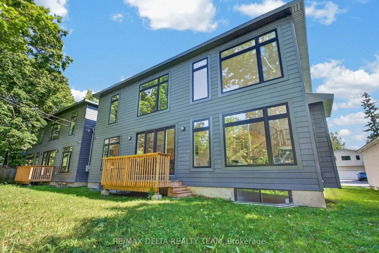 45 ST CLAIRE Avenue — photo 34