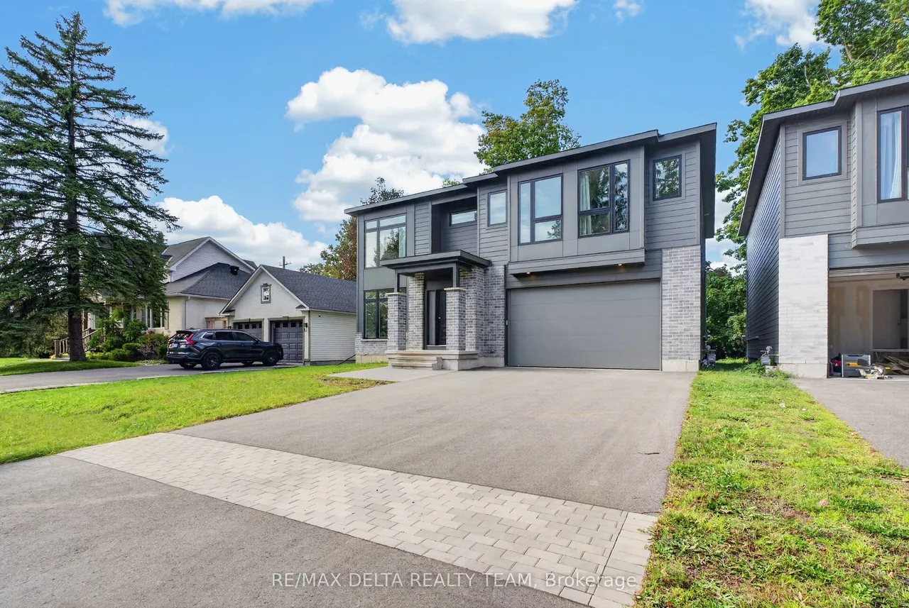 45 ST CLAIRE Avenue — photo 3