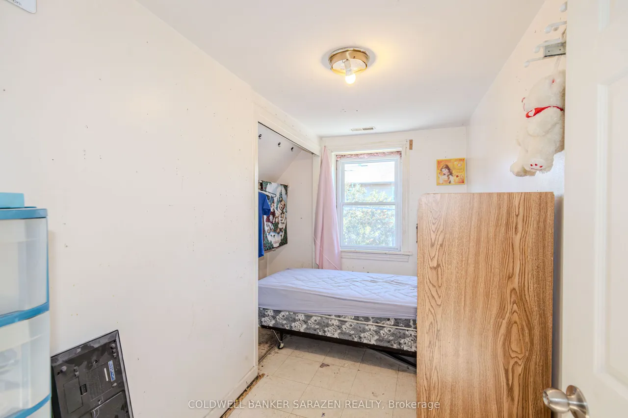 215 Desrosiers Street — photo 27